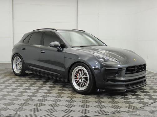 2024 Porsche Macan Base