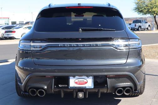 2024 Porsche Macan Base