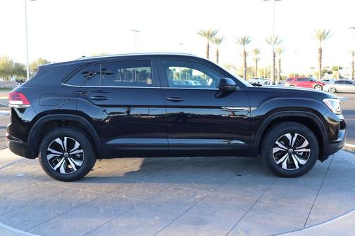 2024 Volkswagen Atlas Cross Sport 2.0T SE