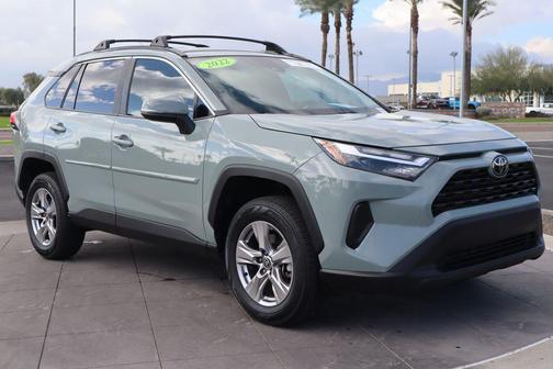 2022 Toyota RAV4 XLE