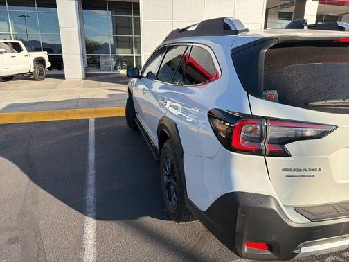 2025 Subaru Outback Touring XT