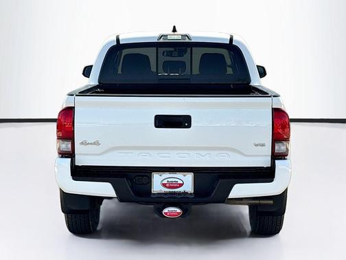 Ice Cap 2023 Toyota Tacoma SR5