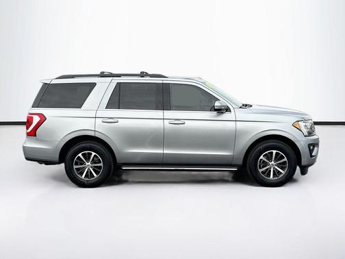 ICONIC SILVER METALLIC 2020 Ford Expedition XLT