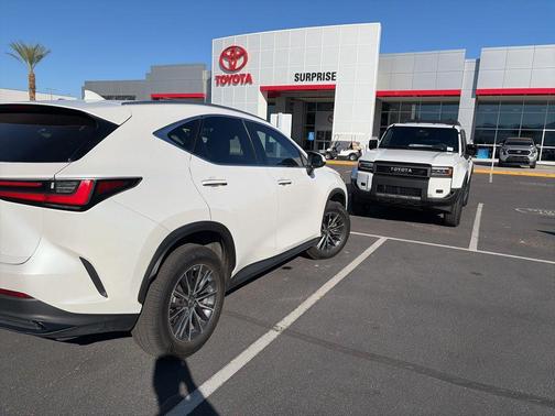 2023 Lexus NX 350h Premium