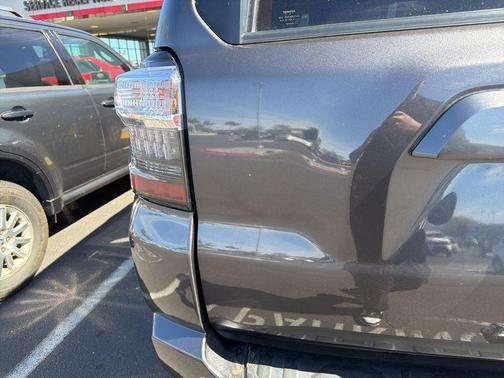 2022 Toyota 4Runner SR5