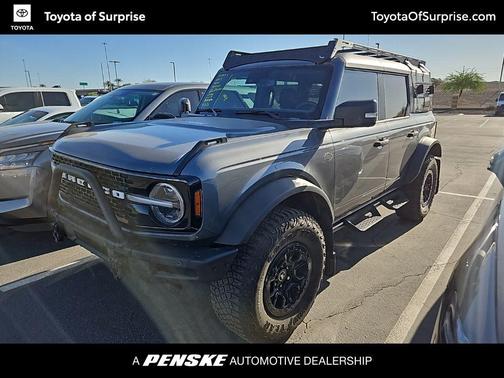 CARBONIZED GRAY METALLIC 2024 Ford Bronco Wildtrak