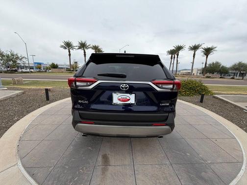 2025 Toyota RAV4 Limited