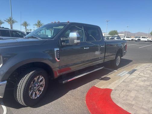 MAGNETIC 2018 Ford F-250 XLT