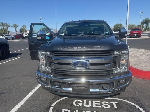 MAGNETIC 2018 Ford F-250 XLT