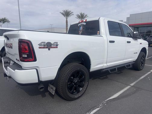 2025 RAM 2500 Big Horn Crew Cab 4x4 6'4' Box