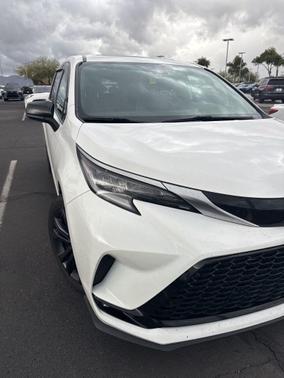 2022 Toyota Sienna XSE 7 Passenger