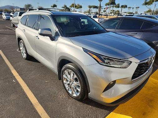 2024 Toyota Highlander Limited