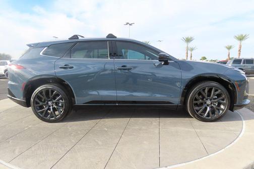 2025 Toyota Crown Signia Limited