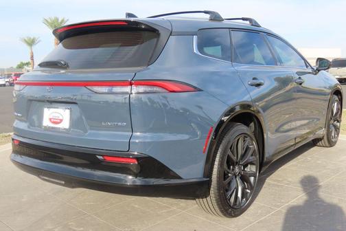 2025 Toyota Crown Signia Limited