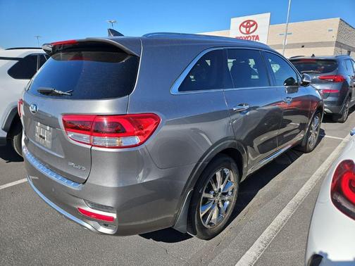 Titanium Silver 2017 Kia Sorento SXL