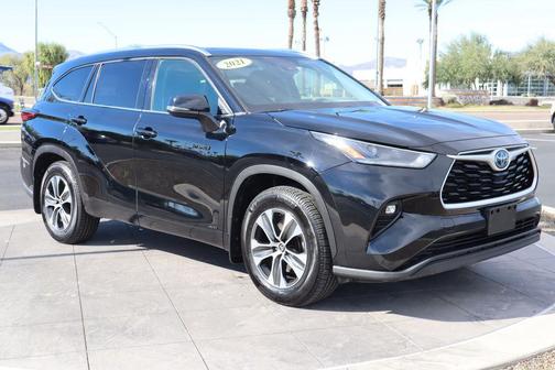 2021 Toyota Highlander Hybrid XLE