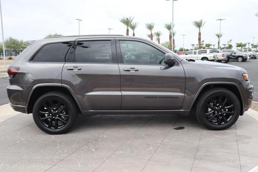 2020 Jeep Grand Cherokee Altitude