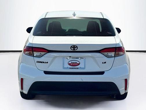 Ice Cap 2024 Toyota Corolla LE