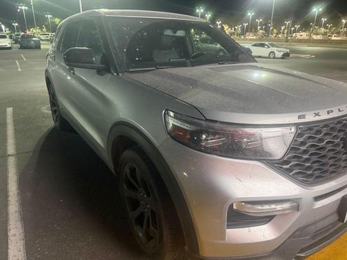 ICONIC SILVER METALLIC 2022 Ford Explorer ST