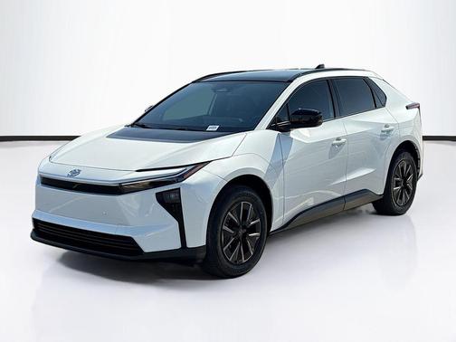 Wind Chill Pearl 2026 Toyota bZ XLE