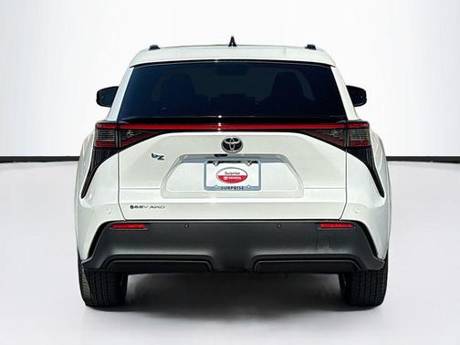 Wind Chill Pearl 2026 Toyota bZ XLE