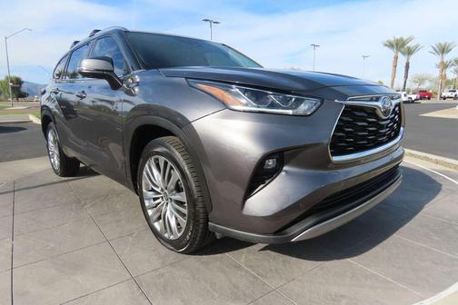 2024 Toyota Highlander Platinum