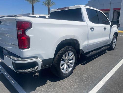 Summit White 2019 Chevrolet Silverado 1500 Custom