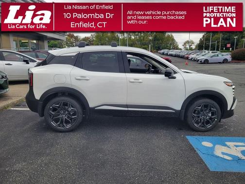 Aspen White Tri 2026 Nissan Kicks SR
