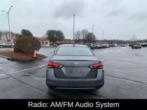 Gun Metallic 2023 Nissan Versa 1.6 SV