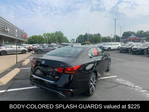 2022 Nissan Altima 2.5 SR