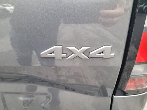 6 2027 Nissan Frontier S