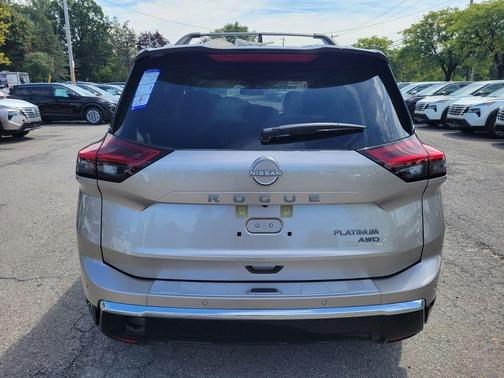 2t Chpn Blk Roo 2026 Nissan Rogue Platinum