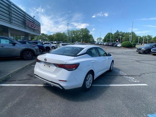 Fresh Powder 2022 Nissan Sentra S