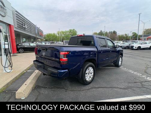 Deep Blue Pearl 2023 Nissan Frontier SV