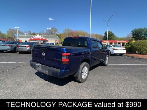 Deep Blue Pearl 2023 Nissan Frontier SV