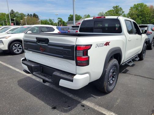 2025 Nissan Frontier PRO-4X