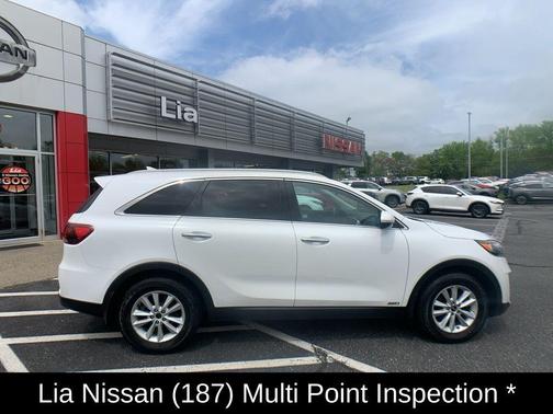2019 Kia Sorento LX