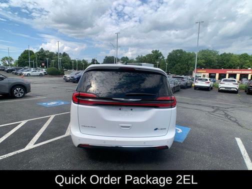 Bright White Clearcoat 2023 Chrysler Pacifica Hybrid Touring L