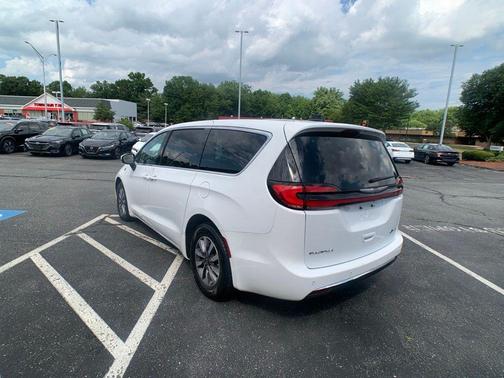 Bright White Clearcoat 2023 Chrysler Pacifica Hybrid Touring L