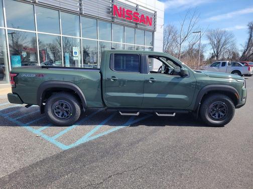 2025 Nissan Frontier PRO-4X