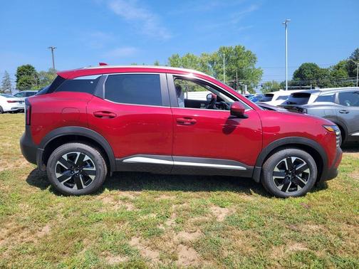 2025 Nissan Kicks SV