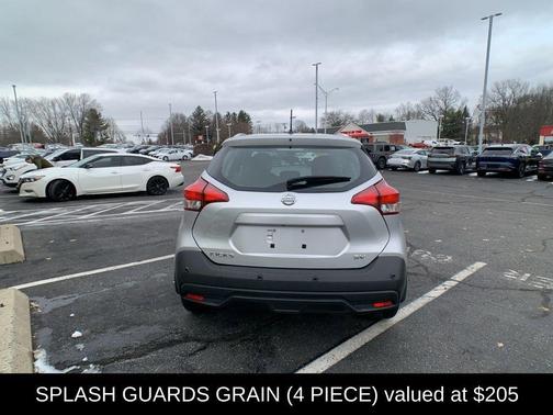 2020 Nissan Kicks SV