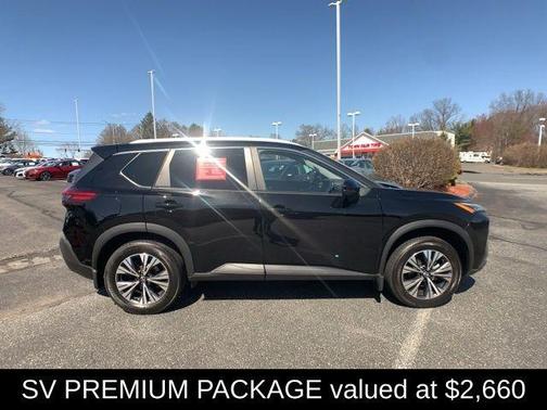 2022 Nissan Rogue SV