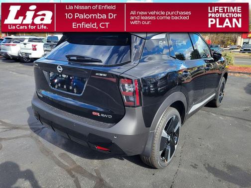 Super Black 2026 Nissan Kicks SR