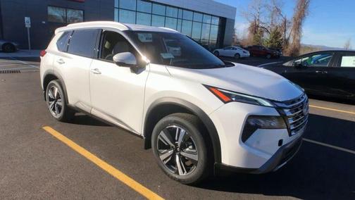 2025 Nissan Rogue SL