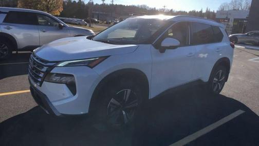 2025 Nissan Rogue SL