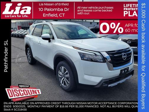 2025 Nissan Pathfinder SL