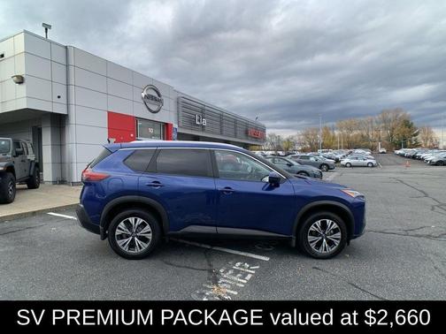 2022 Nissan Rogue SV