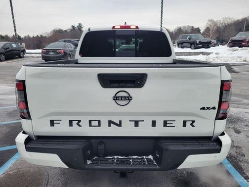 2026 Nissan Frontier SV