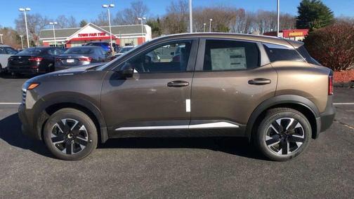 2025 Nissan Kicks SV